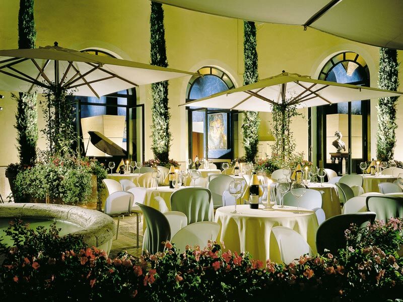 Hotel Una Empire