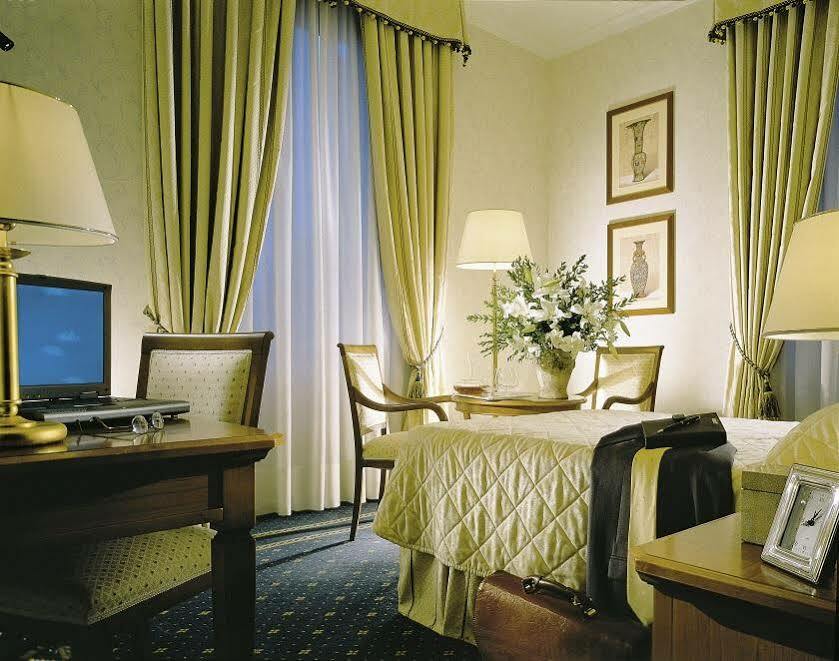 Una Empire Hotel 4*